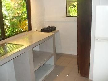 Amar Inn Bed & Breakfast 푸에르토 모렐로스 외부 사진